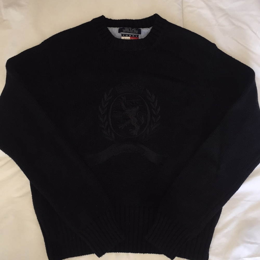 Tommy Hilfiger Crested Black Sweater